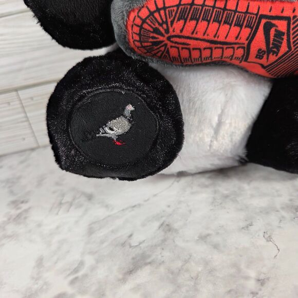 Staple x Nike SB Panda Pigeon Plush Dunk Low Pro New With Tags and OG Bag - Picture 7 of 9